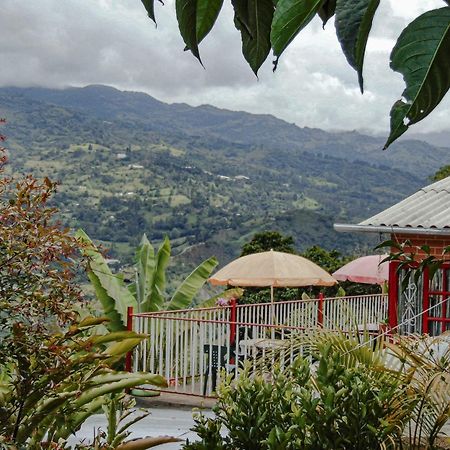 Posada Lu.Lu Choachi Luaran gambar