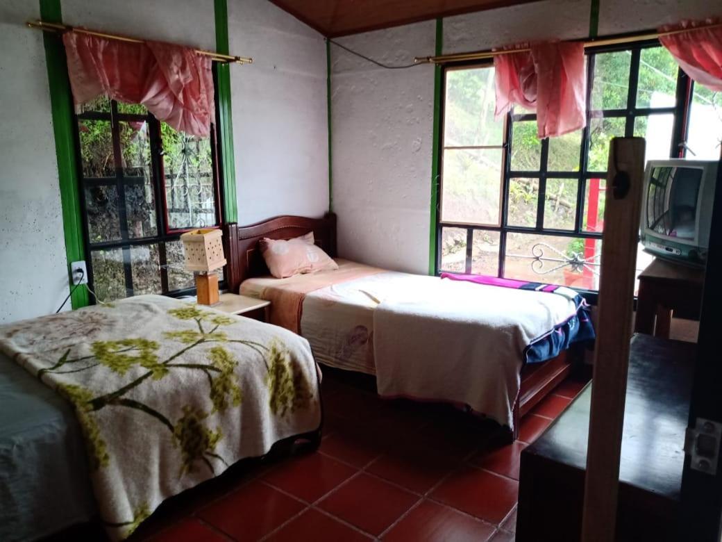 Posada Lu.Lu Choachi Luaran gambar